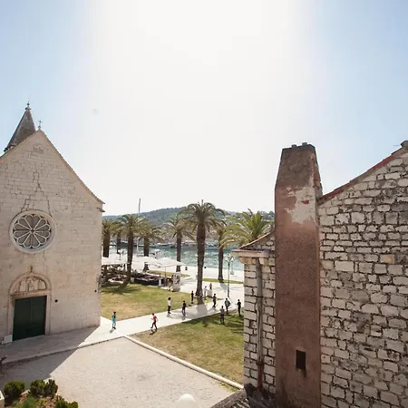 Apartments Ivomar Trogir Exterior photo