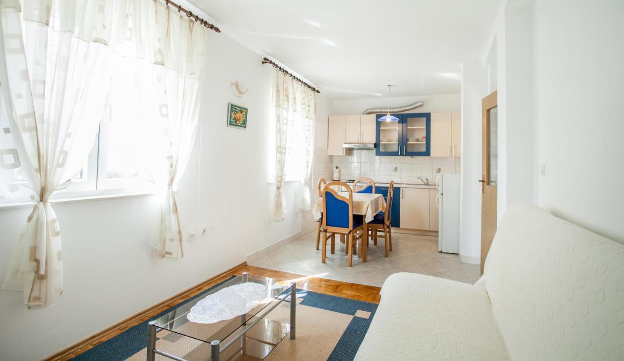 Ivomar Apartment Trogir